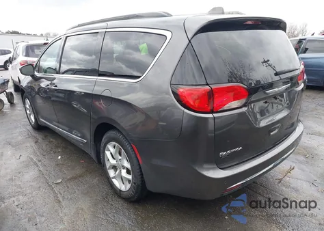 2017 Chrysler Pacifica Touring-L из США, поврежденный, VIN 2C4RC1BG2HR702577